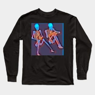 Gossiping skeletons Long Sleeve T-Shirt